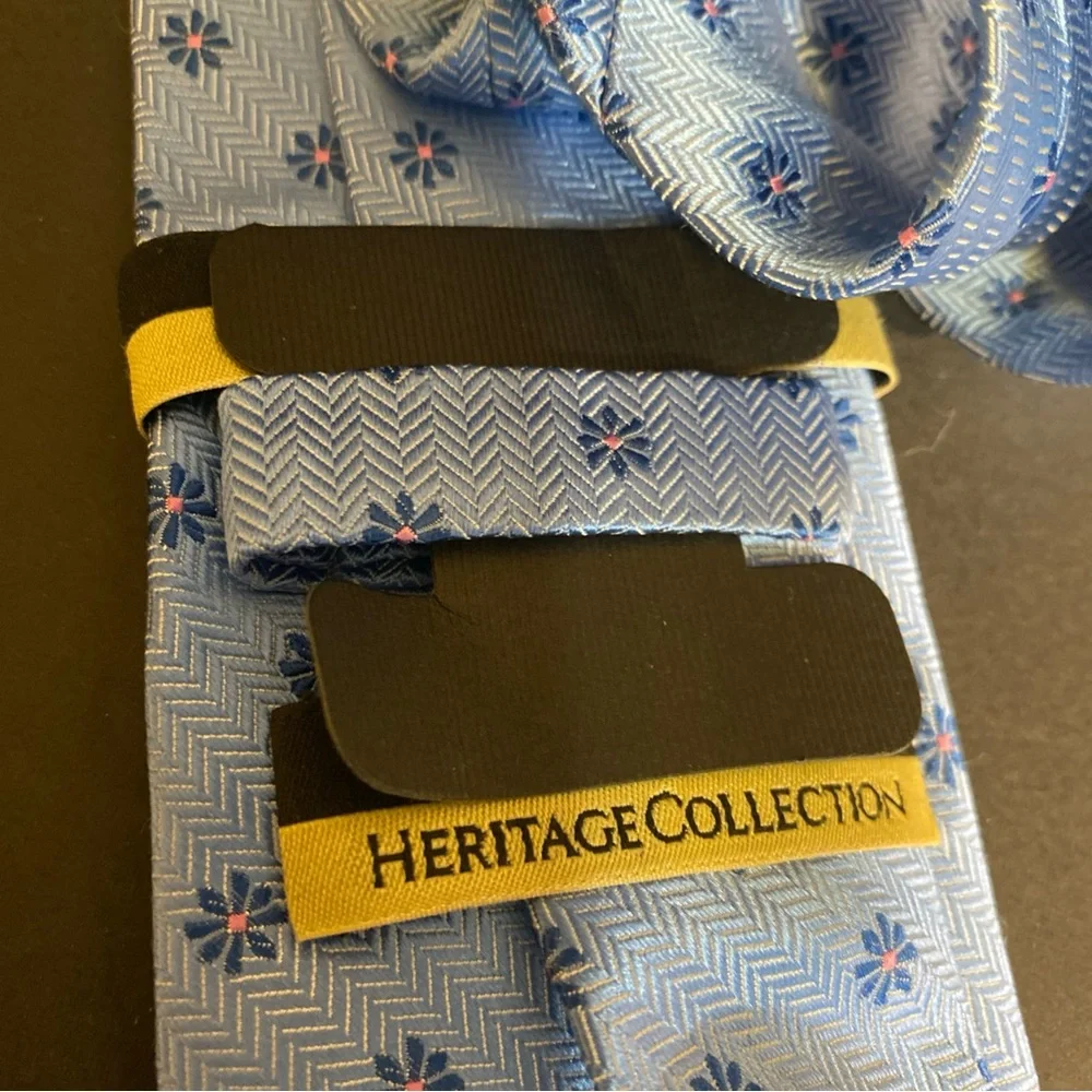 Jos A Bank Blue‎ Neat Heritage Collection Floral Print Neck Tie